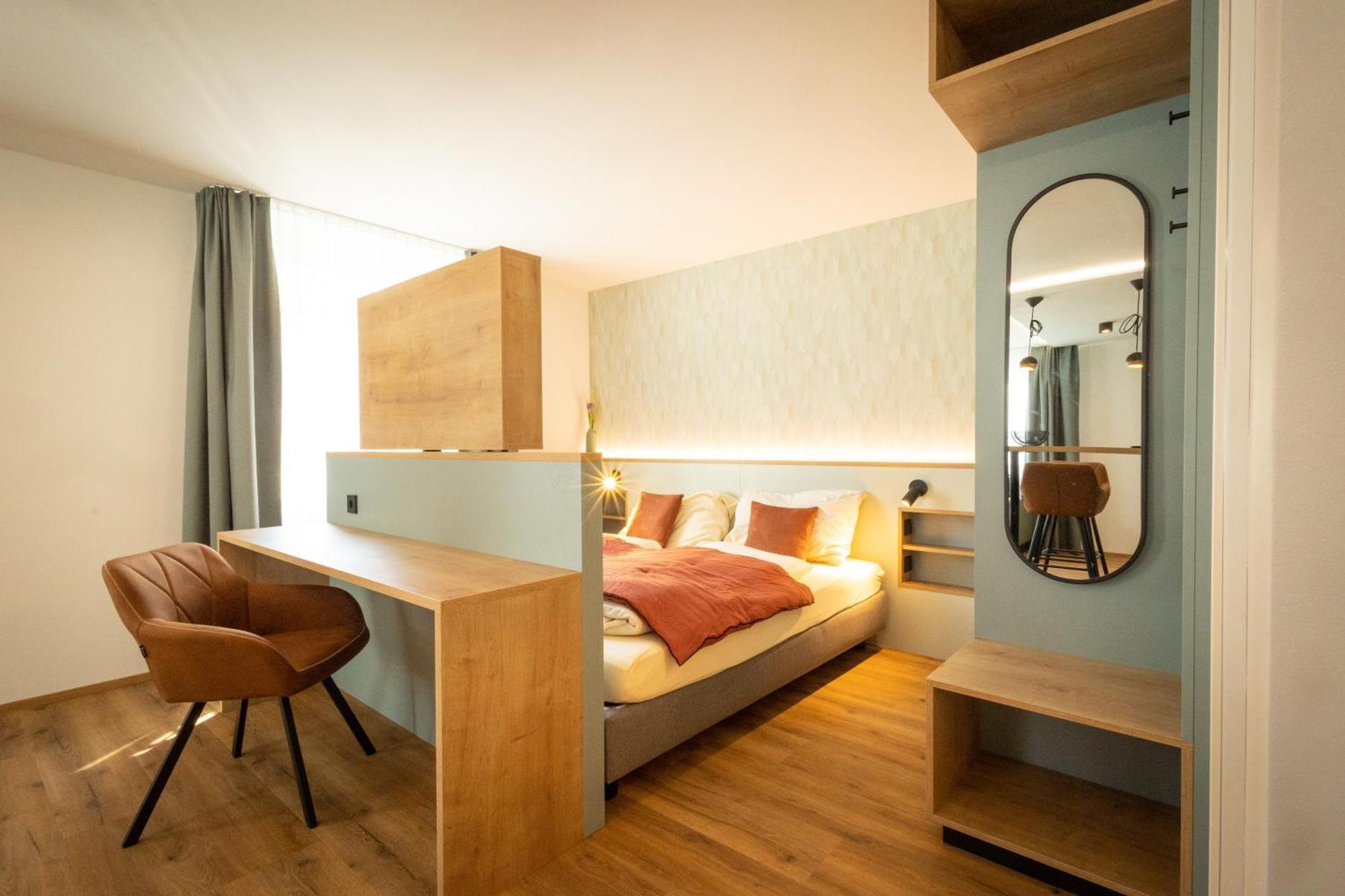 Hotel Zum Loewen Weißenhorn Екстериор снимка