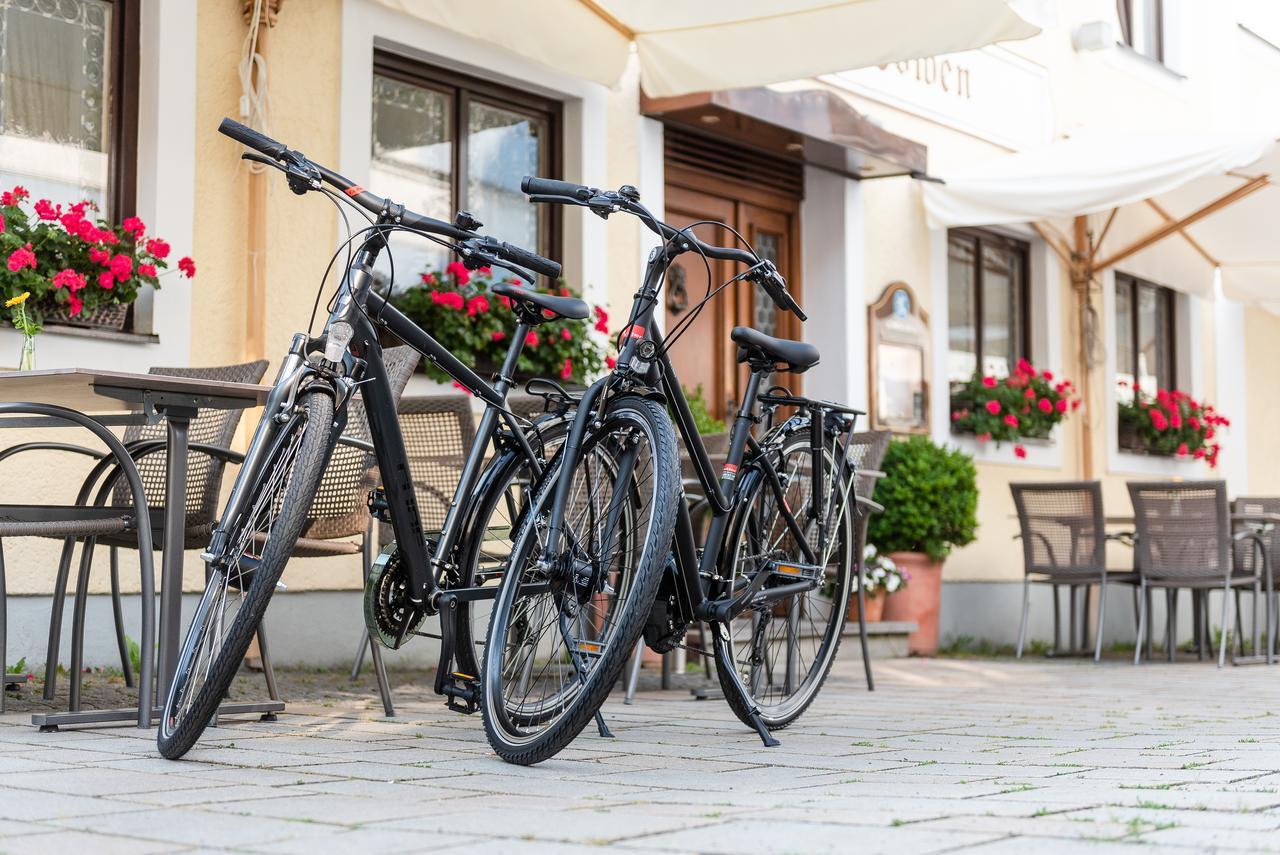 Hotel Zum Loewen Weißenhorn Екстериор снимка